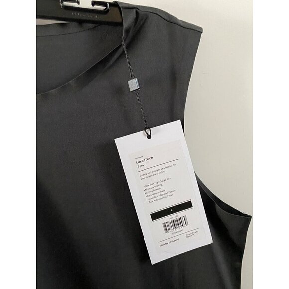 Ministry of Supply Luxe Touch Tank Size Small black polyester antimicrobial - Picture 5 of 6